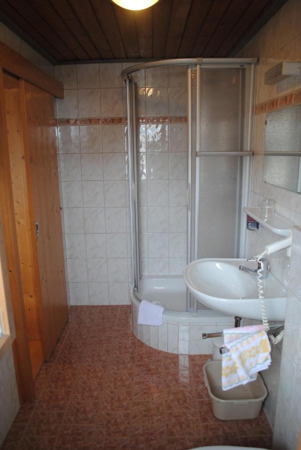 Pension Lachmayr Kaprun Room photo